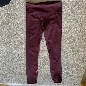 Lulu lemon 7/8 Mesh Cycling Pants Maroon size 4